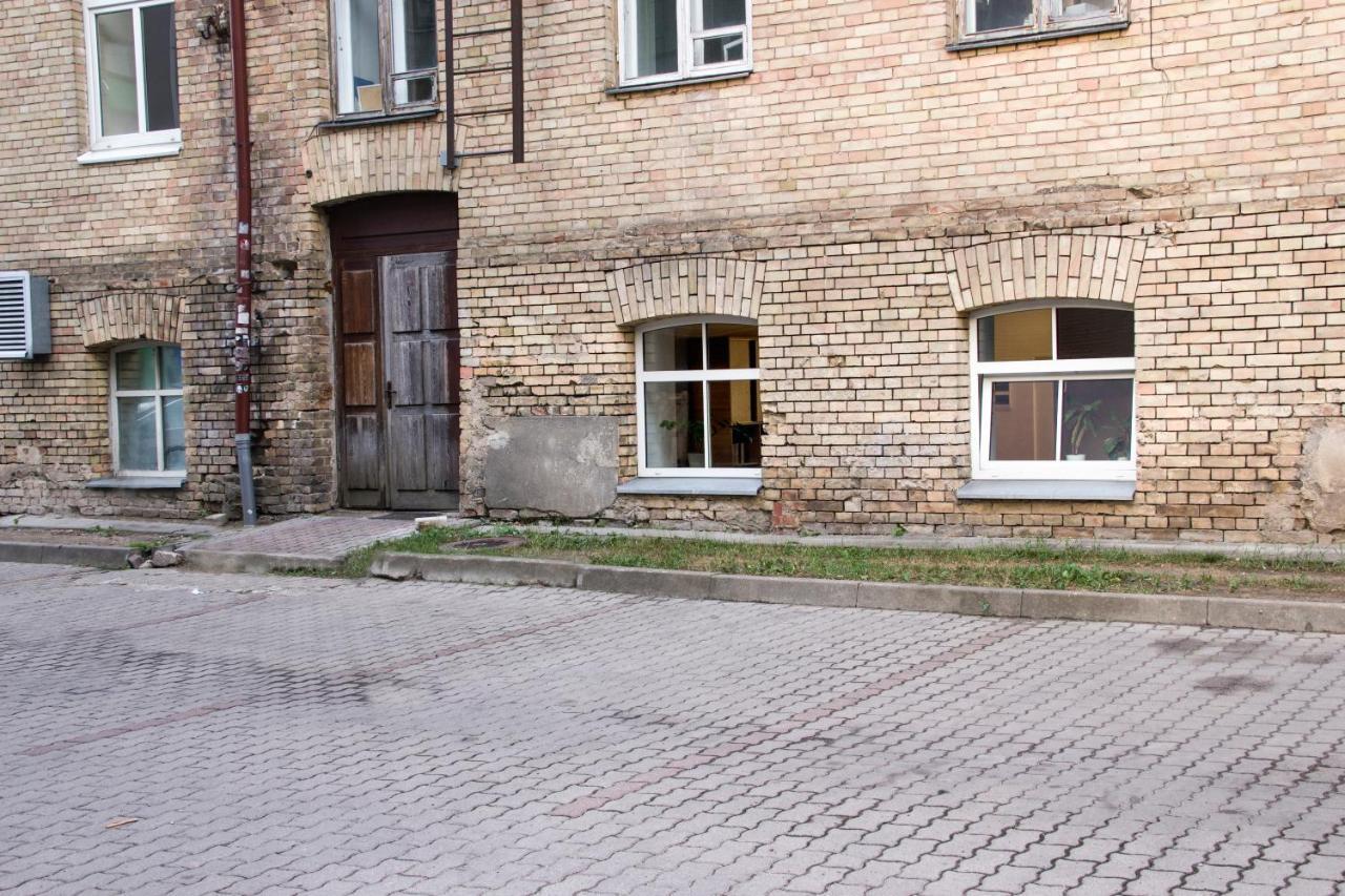 Mini Home Bookshop Studios Аеропорт Вільнюс Екстер'єр фото